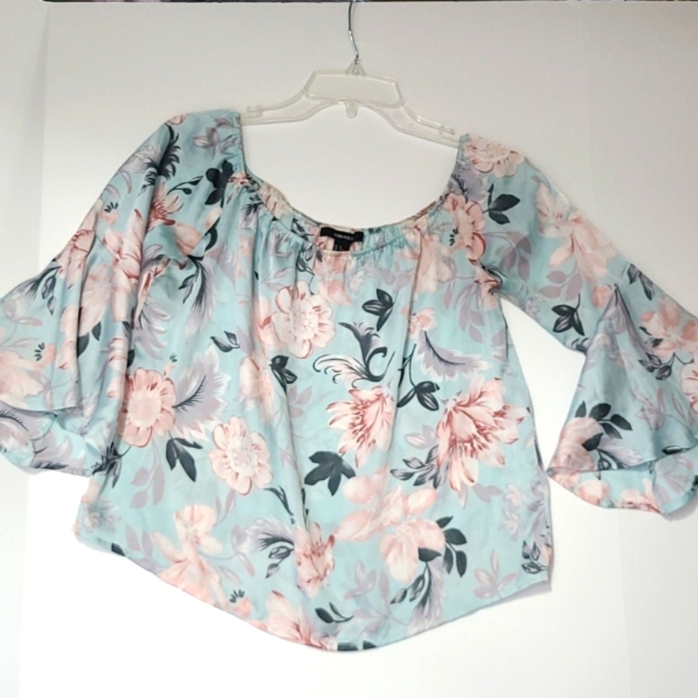 #47 FOREVER 21 SMALL OPEN SHOULDER TOP